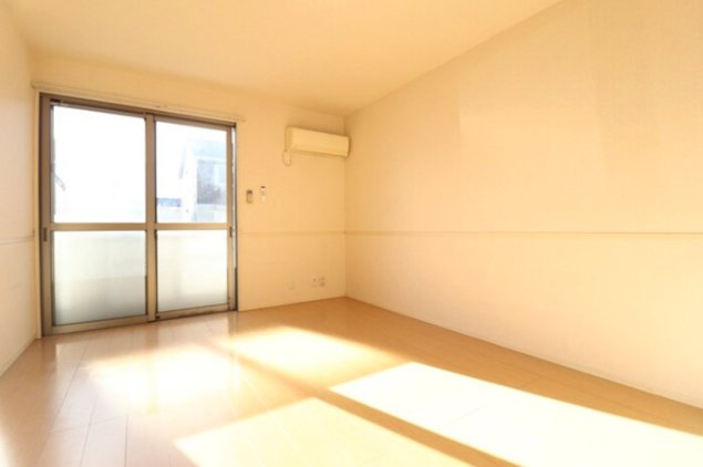 サンク・ルナCの居間・リビング|ＬＤＫ12.5帖