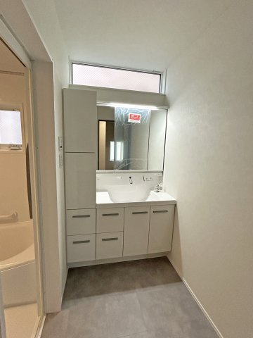 【一宮市柳戸町 限定1邸】42坪×庭付き×長期優良住宅の独立洗面台