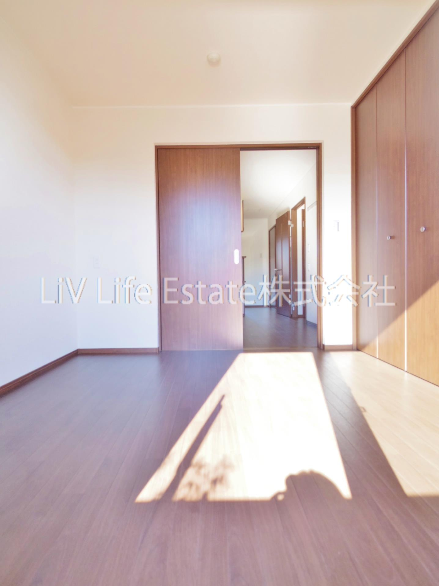 ピアチェーレの洋室