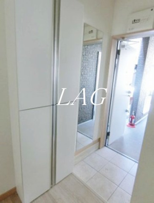 【玄関】 | エアカーサ四ツ木 | 玄関です。