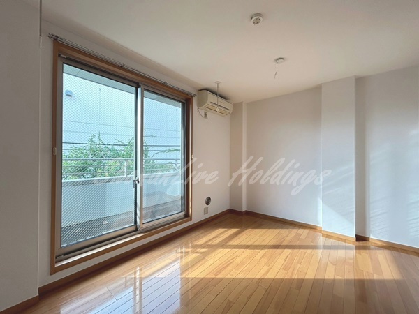 鎌倉市大船１丁目の賃貸マンションの居間・リビング