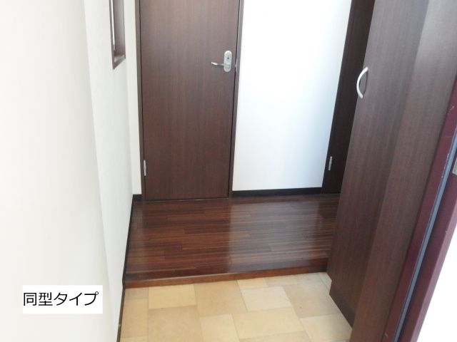 ｐｏｇｇｉｏ　ａｌ　ｓｏｌｅ　ｄｕｅの玄関