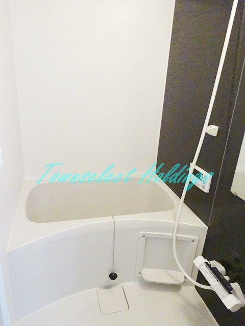 藤沢市本町２丁目のアパートの浴室|清潔感のあるお風呂です♪