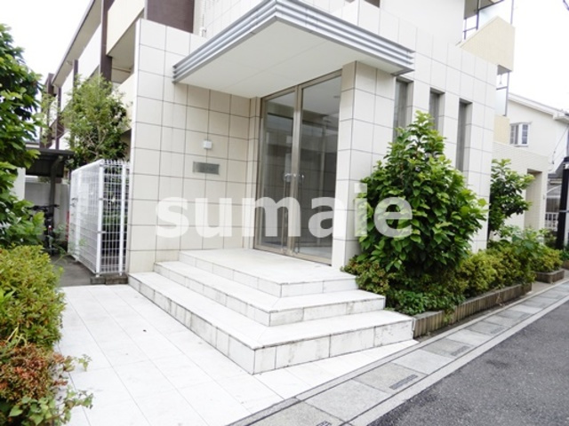 フローリッシュのエントランス|エントランスです。