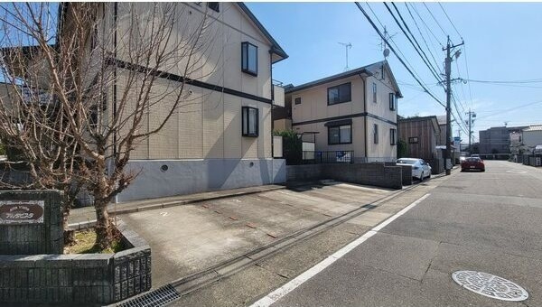 アルタ　ビスタ　A棟の外観