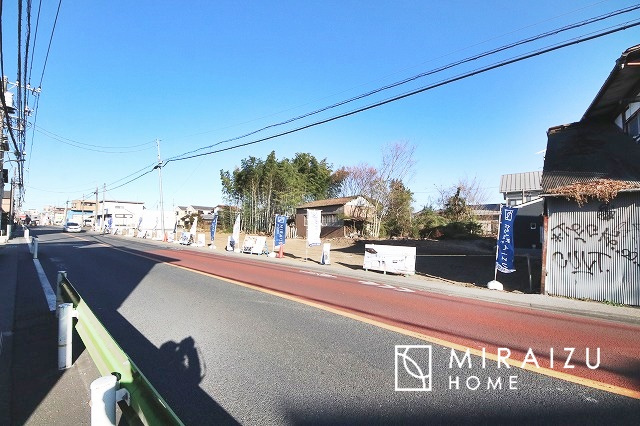 【外観】 | プライバシー性と開放感を高める住環境。陽当たりの良い開かれたロケーションを活かし、心地よい暮らしをプランニング