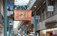 衣笠商店街まで987m