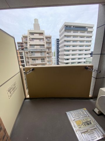 プレサンス泉アーバンゲート　名古屋市賃貸　仲介手数料無料のバルコニー