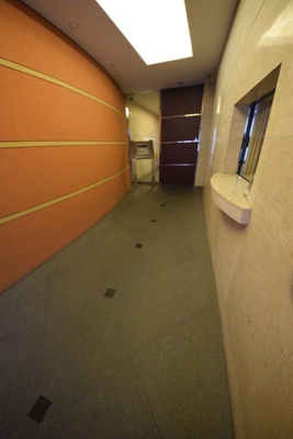 【ロビー】 | ルミエール東神田 | 清潔なロビーです