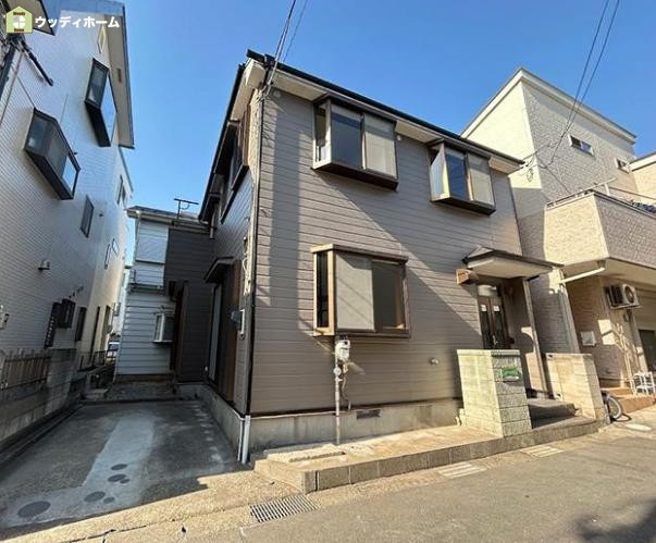 草加市八幡町　中古一戸建て