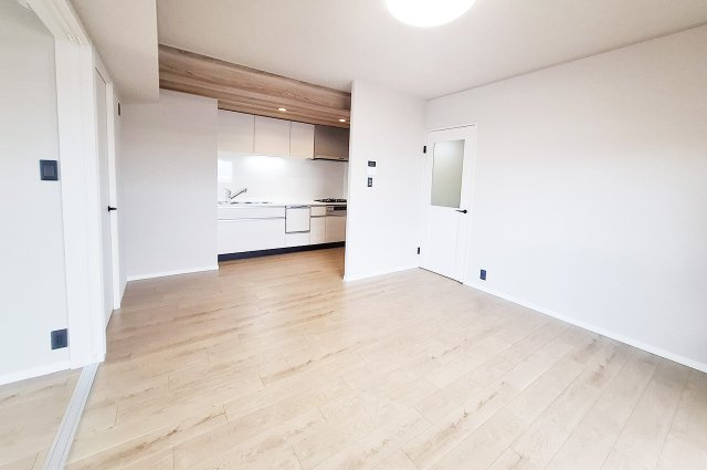 朝日プラザ松原IIの居間・リビング|LDK