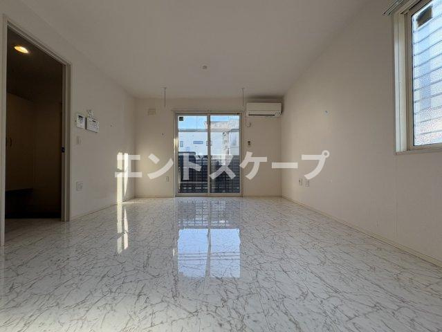 ラシーヌ南町の居間・リビング|高崎、前橋のお部屋探しはエンドスケープまで！お客様の理想お聞かせ下さい♪