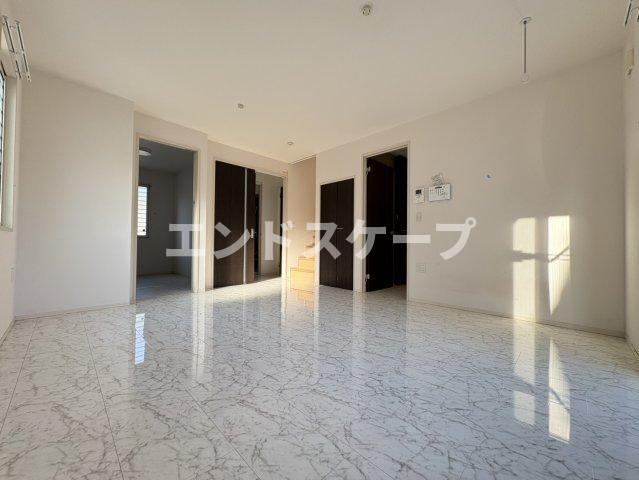 ラシーヌ南町のロビー|高崎、前橋のお部屋探しはエンドスケープまで！お客様の理想お聞かせ下さい♪
