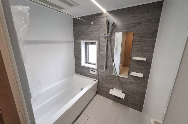 グランアッシュ天美駅前の浴室|バスルーム：システムバス・電気式浴乾新調