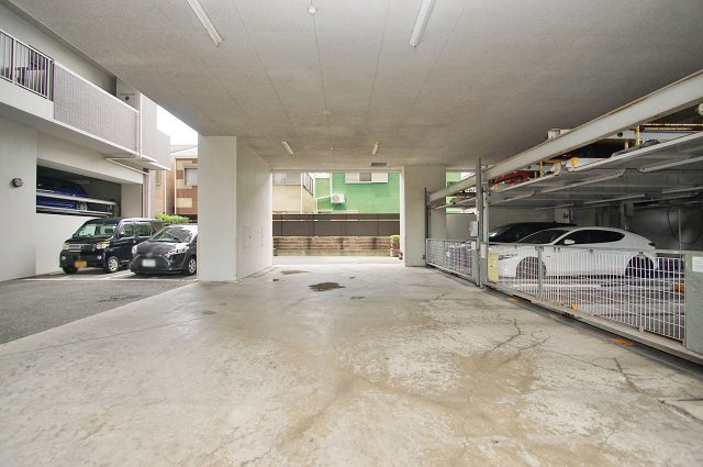 グランアッシュ天美駅前の駐車場|駐車場