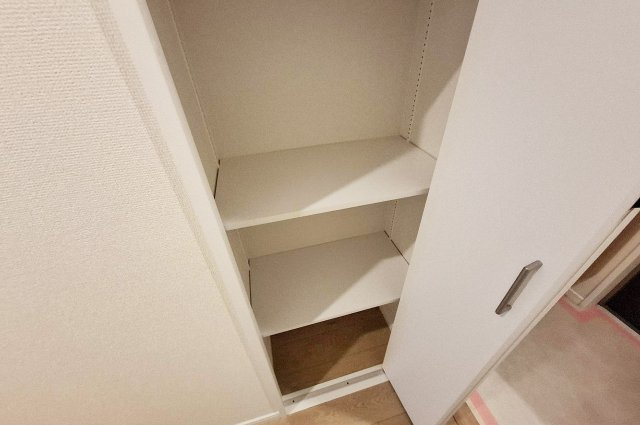 チサンマンション松原の収納|廊下物入