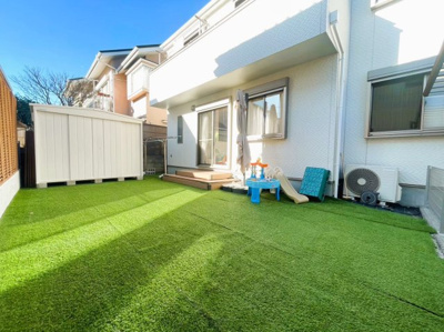 【庭】 | 綾瀬市綾西 | 南側にある大きなお庭では、お子様のプールやバーベキューを楽しむことができます！