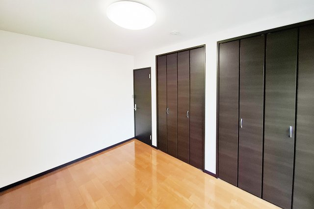 堺市中区東山の洋室|洋室3：クロスを貼替えるなどリフォーム済み。