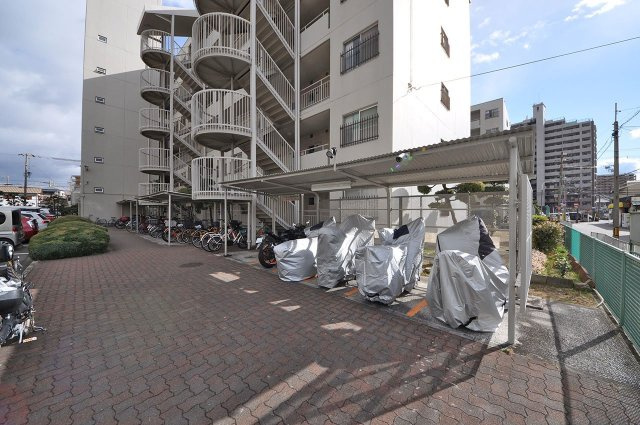 カルム堺B棟のその他共用部分|バイク置き場