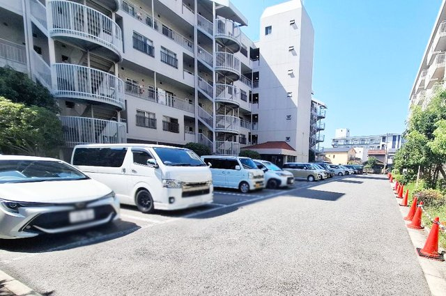 カルム堺B棟の駐車場|駐車場
