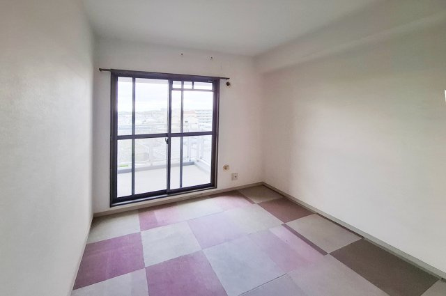 ローレルスクエア和泉中央A棟(11号棟）の洋室|洋室2