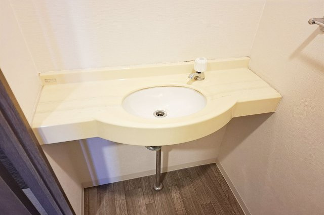 ローレルスクエア和泉中央A棟(11号棟）のトイレ|トイレ：手洗い器