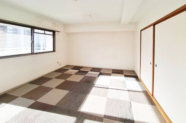 ローレルスクエア和泉中央A棟(11号棟）の居間・リビング|LDK