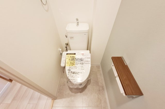 ルイシャトレ諏訪ノ森のトイレ|トイレ：便器・温水洗浄便座を新調済み。