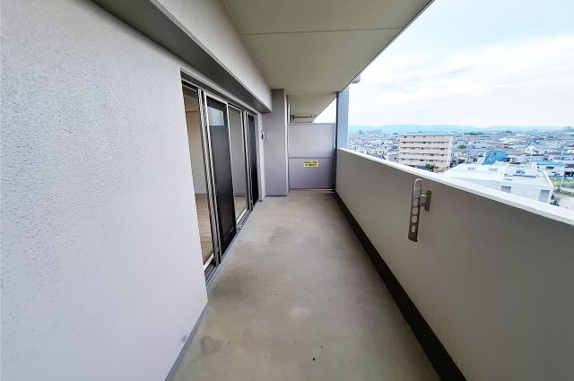 ルイシャトレ諏訪ノ森のバルコニー|バルコニー：7階部分、南西向きバルコニーにつき日当り・眺望良好です。