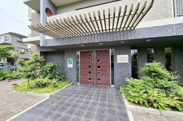 ルイシャトレ諏訪ノ森|エントランス