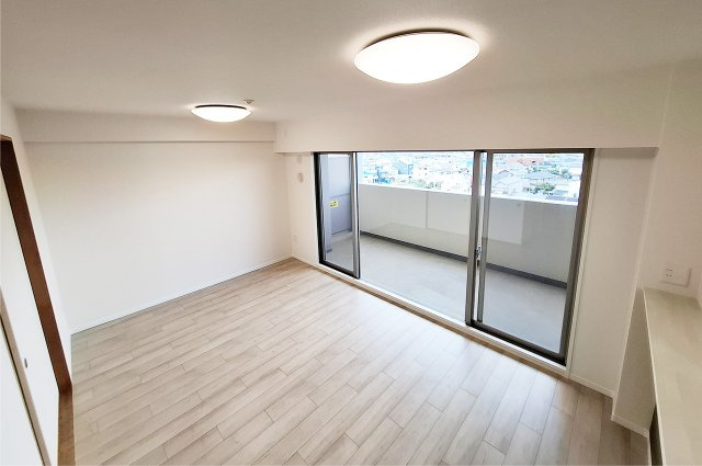 ルイシャトレ諏訪ノ森の居間・リビング|リビングダイニング