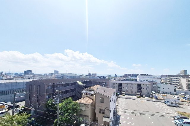 エスリード堺三国ヶ丘の展望|眺望：開放的な景色を眺めながらリラックスタイムを楽しめます。