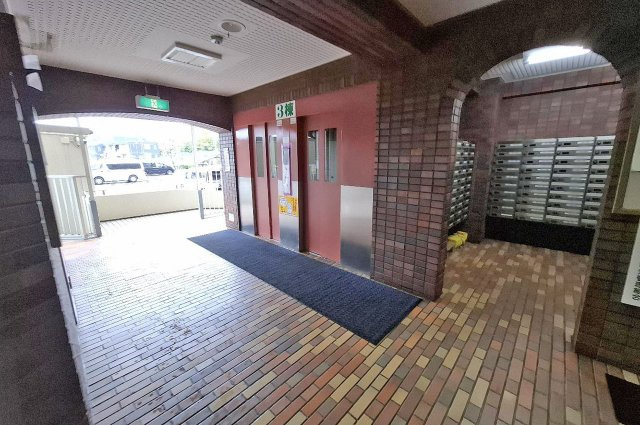 ファミリープラザ泉北光明池C棟の設備|エレベーター