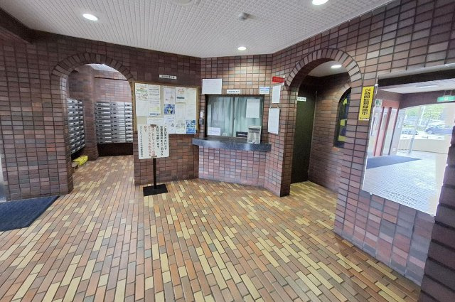 ファミリープラザ泉北光明池C棟のその他共用部分|管理事務所前