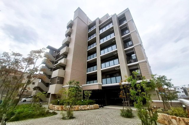 グランクラッセ上野芝向ヶ丘の外観|外観もきれいです