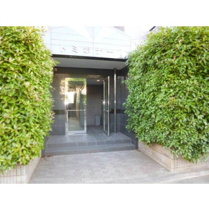 落ち着いたエントランスです