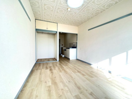 明るい室内です