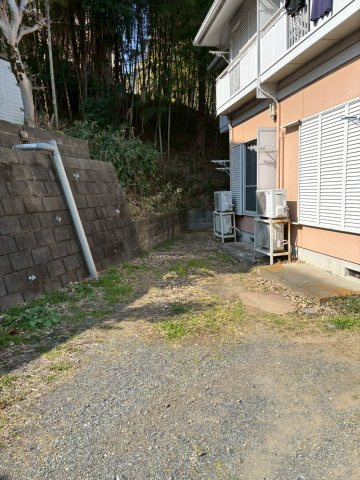 車をお持ちの方に嬉しい駐車場付きの物件です