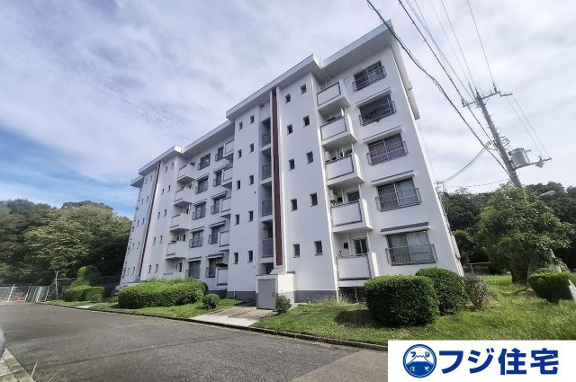泉北茶山台第一次住宅九号棟の外観|泉北茶山台第1次住宅九号棟 外観