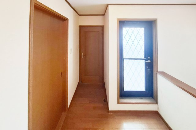 泉大津市下条町の内装|2Fホール