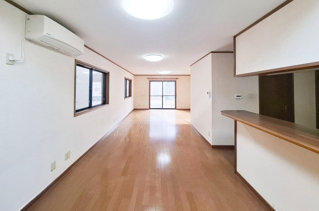 泉大津市下条町の居間・リビング|LDK