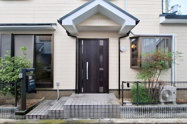 岸和田市南上町1丁目のエントランス|玄関ポーチ