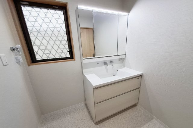 泉大津市板原町3丁目の独立洗面台|洗面室：洗面化粧台を新調するなどリフォーム済み。
