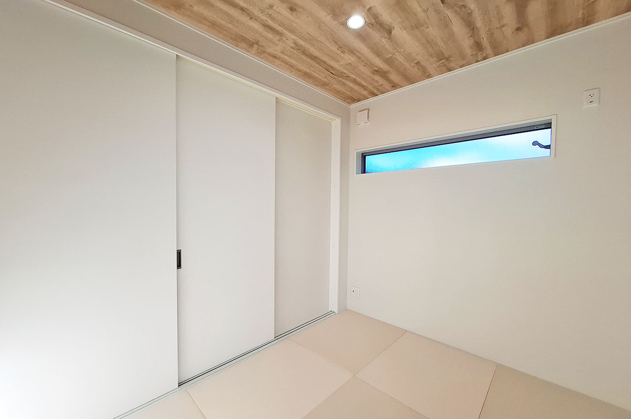 岸和田市藤井町２丁目の和室|和室：壁のクロスを貼替え済み。