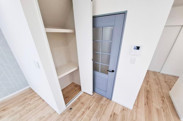 岸和田市藤井町２丁目の収納|リビング物入