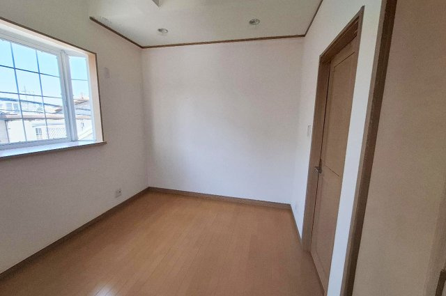 和泉市唐国町１丁目の洋室|洋室（１）