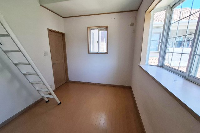 和泉市唐国町１丁目の内装|ロフト