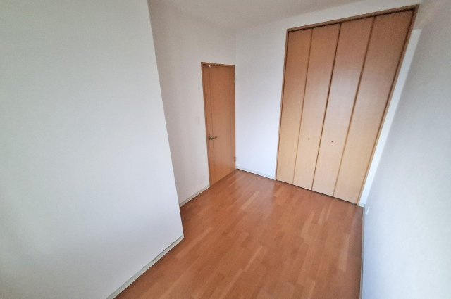 プリグレイス岸和田の子供部屋|洋室2