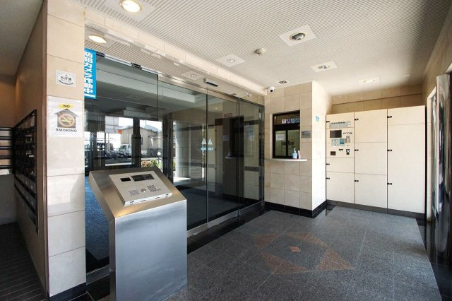 プリグレイス岸和田の防犯設備|オートロックシステム&宅配ボックス