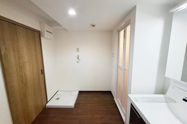 レックスガーデン岸和田の洗面所|洗面室